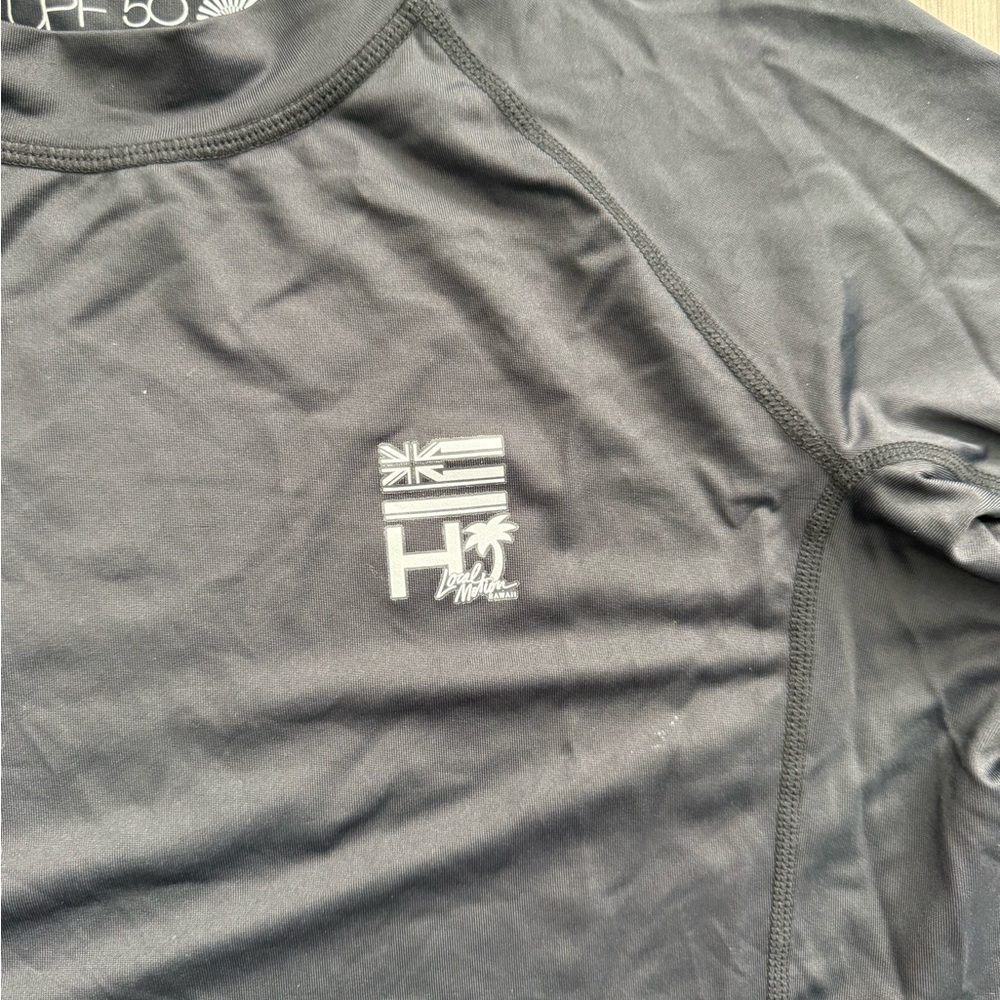 Men's Black Swim Rash Guard - Picture 4 of 5